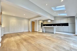 Photo 9- click for photo gallery